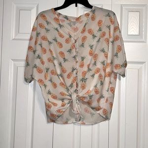 Beachlunchlounge SizeM Pineapple Sleeveless Button Up Top